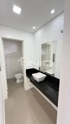 Imagem Sobrado Suíte + 2 Quartos - Bairro Cadorin