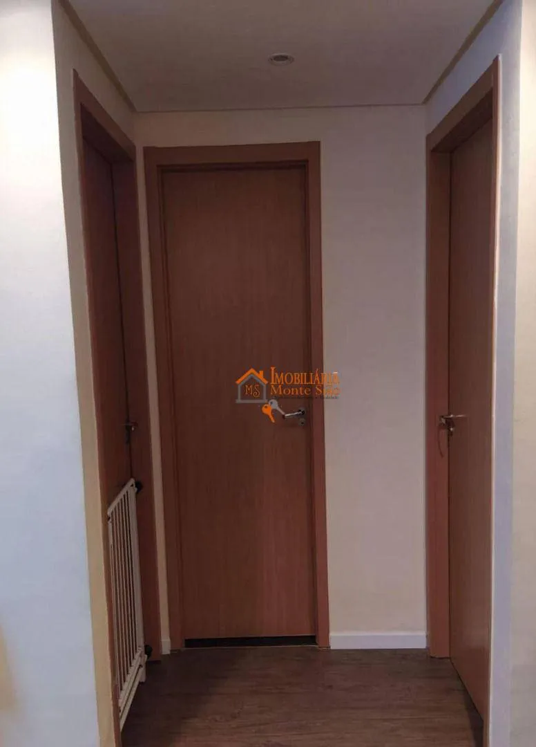 Imagem Apartamento com 2 dormitórios à venda, 42 m² por R$ 228.000,00 - Água Chata - Guarulhos/SP