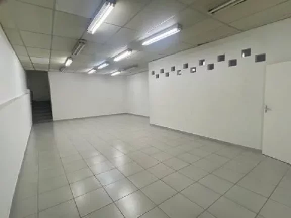 Imagem Prédio Comercial na Vila Clementino