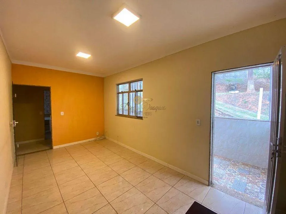 Imagem Casa para Venda em Teresópolis / RJ no bairro Pessegueiros