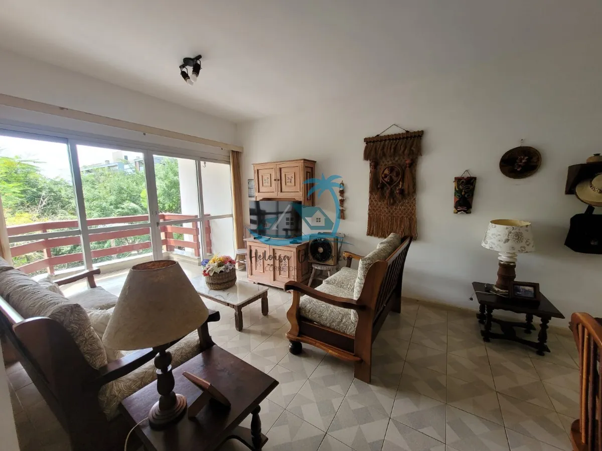 Imagem Apartamento com 3 dormitórios, mobiliado a venda, próximo a orla de Itaguá Ubatuba.
