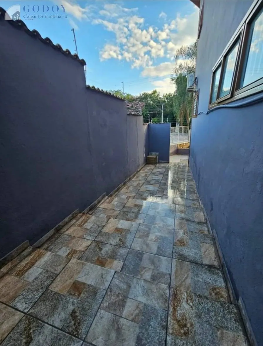 Imagem Excelente oportunidade, casa próximo ao centro da cidade.