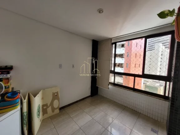 Imagem Excelente apartamento com três quartos e armários planejados a venda na Pituba