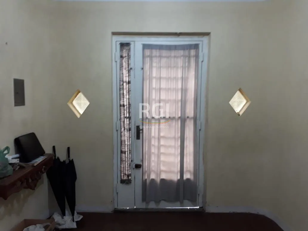 Imagem Casa para Venda - 415.8m², 5 dormitórios, 3 vagas - Menino Deus