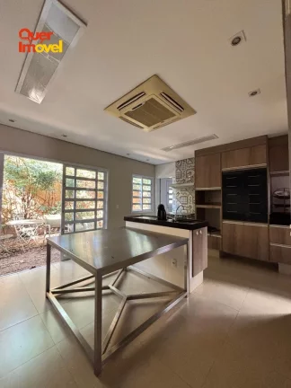 Imagem Imperdível oportunidade! Casa em condomínio à venda em Ribeirão Preto-SP, Vila do Golf. 2 quartos, 1 suíte, 2 salas, 3 banheiros, 2 vagas, 120m².