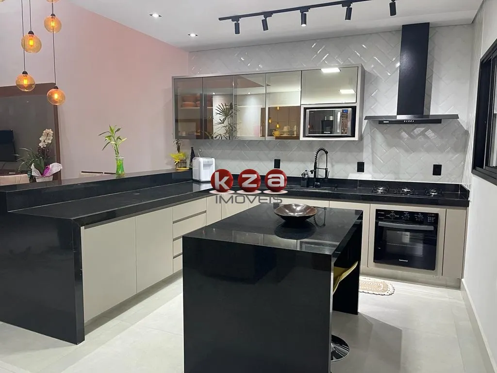 Imagem Casa de luxo em condomínio à venda em Valinhos-SP, Condomínio Villa do Sol: 4 suítes, 3 salas, 6 banheiros, 4 vagas de garagem, 285m².