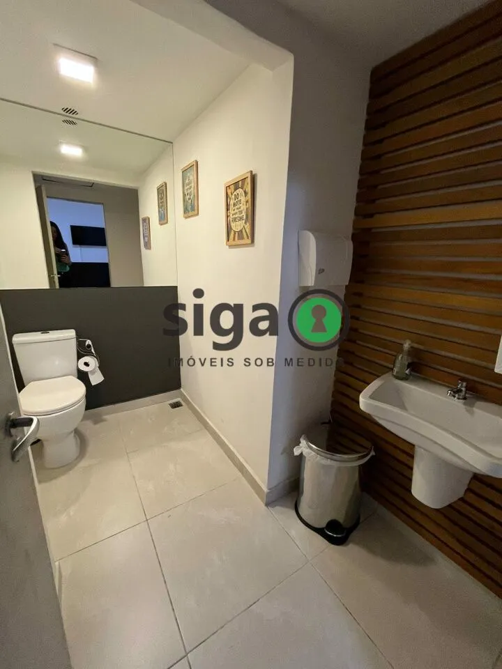 Imagem Oportunidade Única no Jardim Guedala - Imóvel Comercial com 684m² e 8 Vagas!