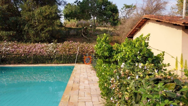 Imagem Sítio com 6 dormitórios à venda, 15000 m² por R$ 1.500.000,00 - Cachoeira - Atibaia/SP