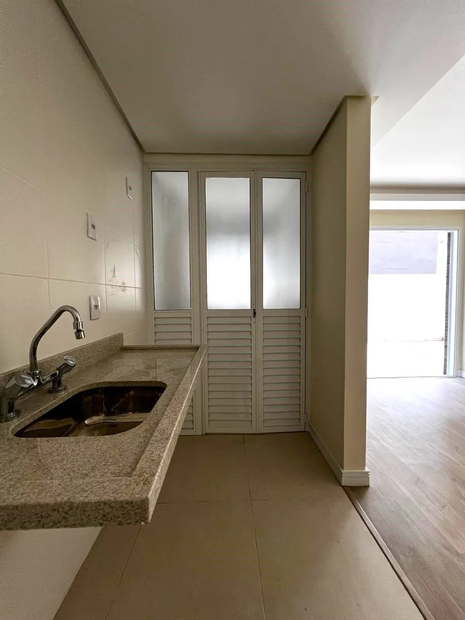 Imagem Apartamento GARDEN : 1 dormitório com suíte e excelente localização no Bom Fim
