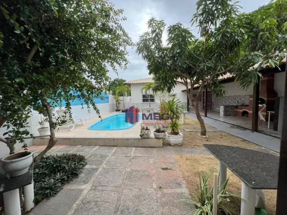 Imagem Casa com 2 dormitórios à venda, 220 m² por R$ 950.000,00 - Morada de Interlagos - Vila Velha/ES
