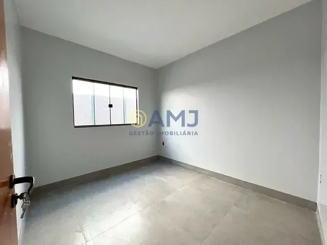Imagem Casa no Jardim Itaipu - 3 quartos