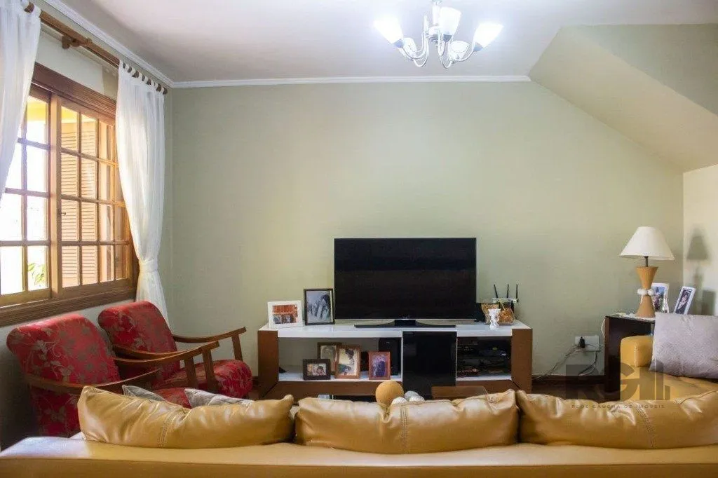 Imagem Casa 298m² - 4 dormitórios, 3 vagas na Zona Norte