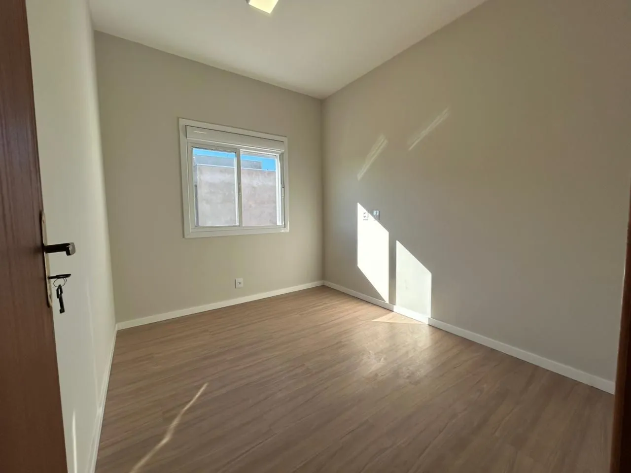 Imagem Casa Nova à venda no Loteamento Jardins!! 3 dormitórios,1 suíte, com um lindíssimo pôr do sol, uma casa confortável para a família !!