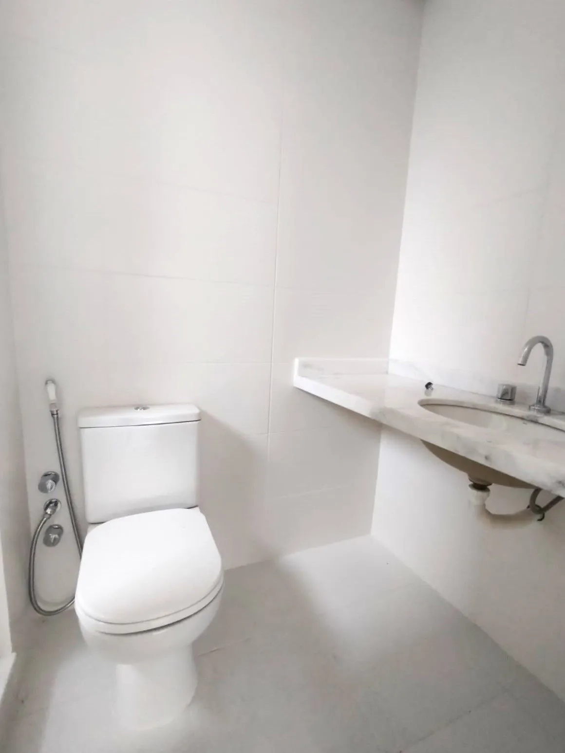 Imagem APARTAMENTO 1 DORMITÓRIO COM SUÍTE, COZINHA AMERICANA, LAVABO E AMPLO LIVING NO BOM FIM!