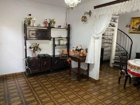 Imagem Sobrado com 4 dormitórios à venda, 360 m² por R$ 850.000,00 - Picanço - Guarulhos/SP
