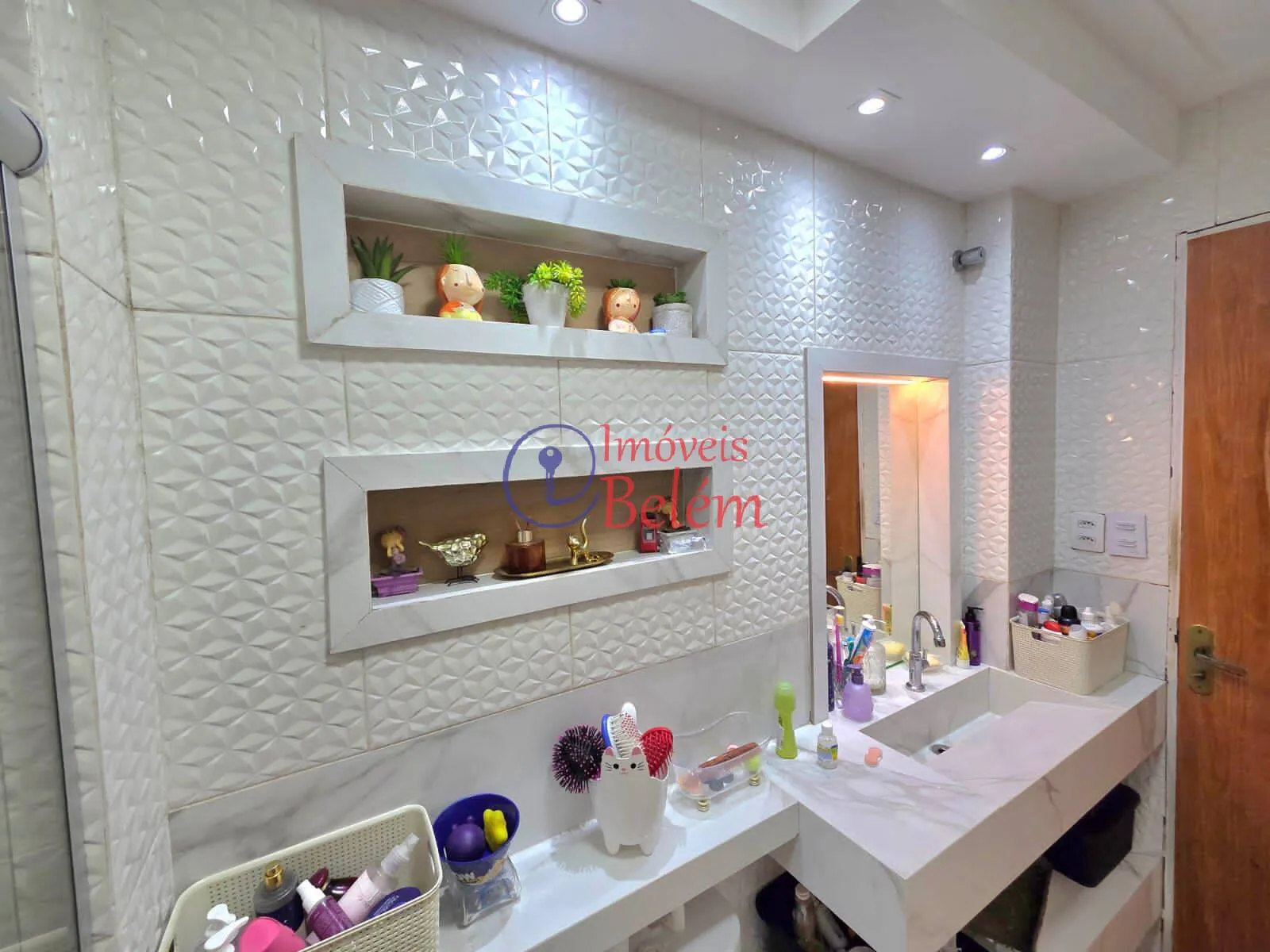Imagem Apartamento Reformado com 126 m² | 4 Quartos | Suíte | 2 Sacadas