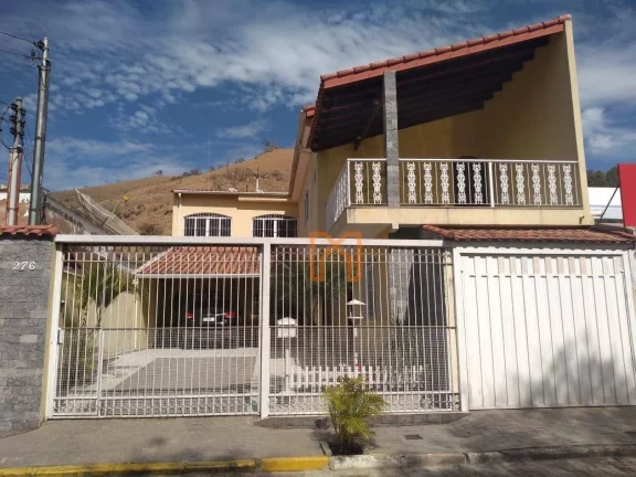 Foto do imóvel Casa com 5 dormitórios à venda, 300 m² por R$ 695.000,00 - São Sebastião - Itajubá/MG