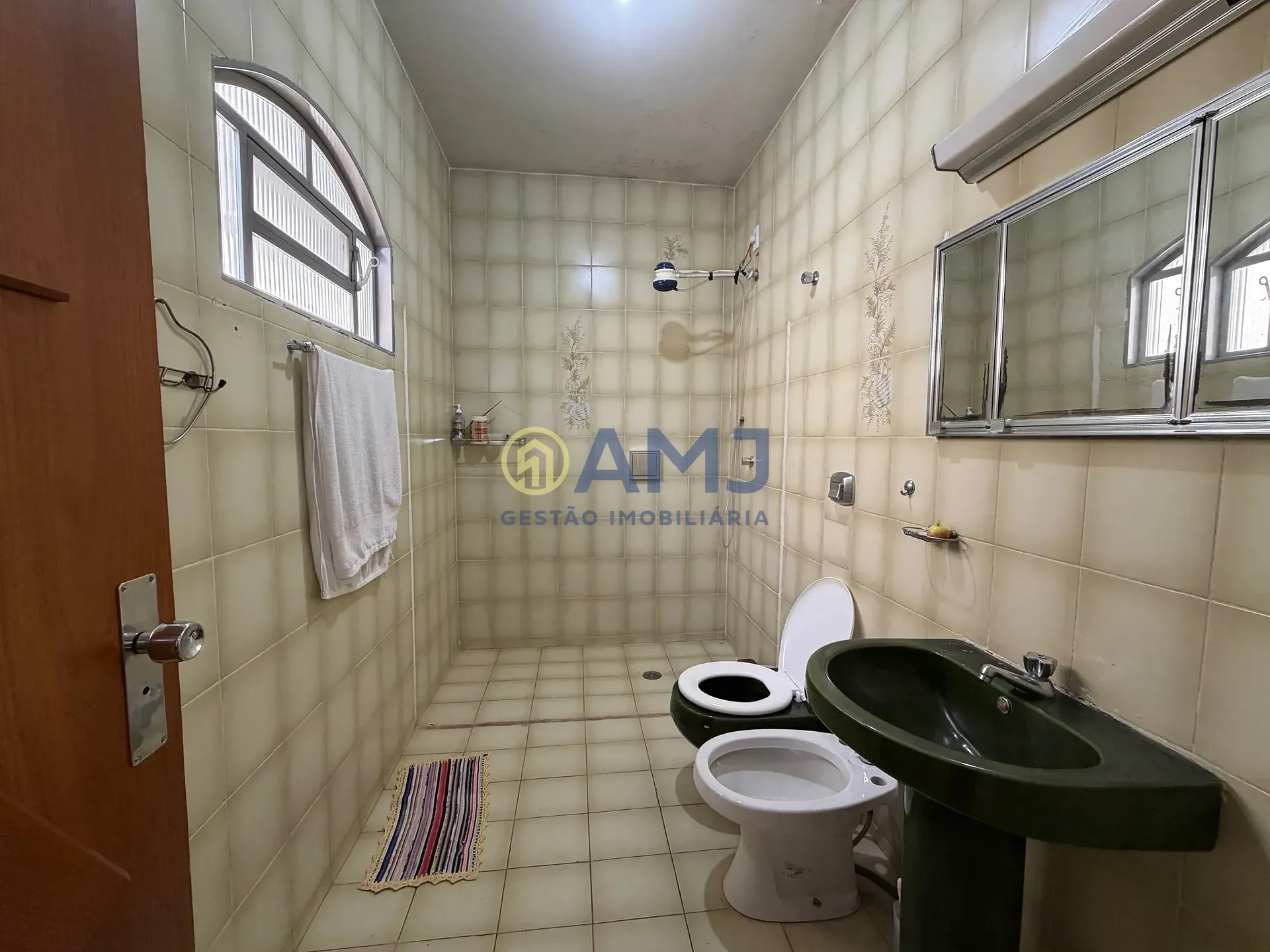 Imagem Casa à venda no Setor Sudoeste - Goiânia | Lote amplo com edícula completa