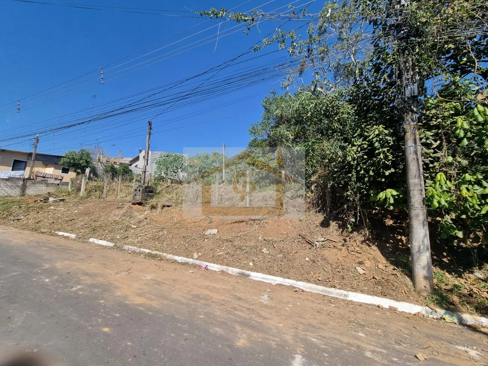 Imagem Bom Negócio!!! 1520 metros, topografia aclive leve