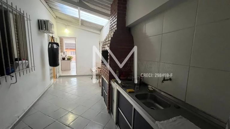 Imagem Casa à Venda 3 Quartos 1 Suíte 200m² - Bairro Monte Castelo