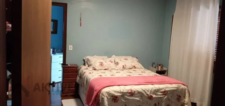 Imagem Casa de Condomínio em Aldeia da Serra - Santana de Parnaíba, SP
