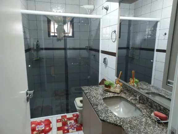 Imagem Casa para Venda em Concórdia, Vista Alegre, 6 dormitórios, 1 suíte, 4 banheiros