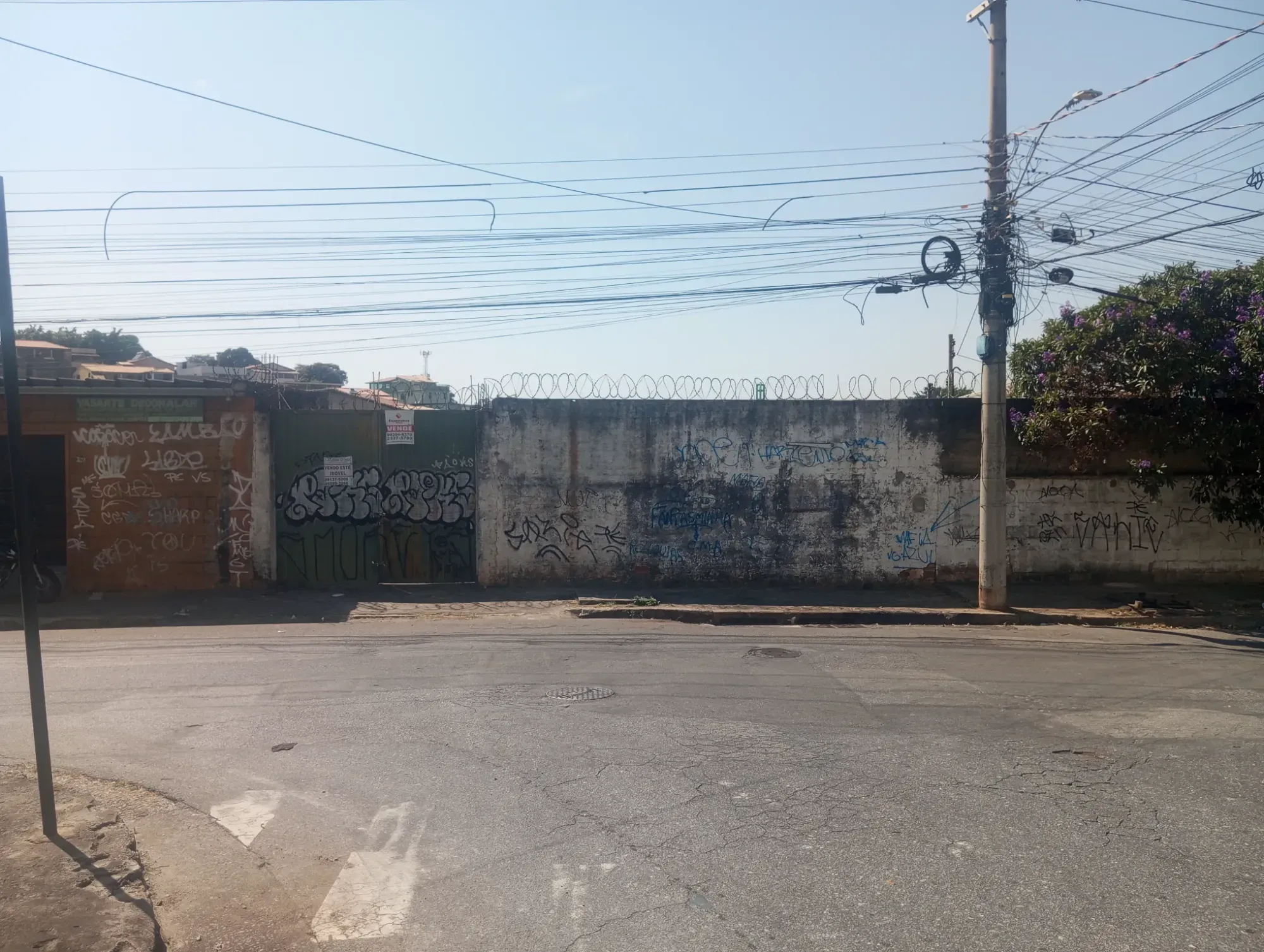Foto do imóvel: Terreno à Venda, 1.280 m² em Cachoeirinha - Belo Horizonte em Rua Rocha Lagoa, nº 320. Nova Cachoeirinha, Belo Horizonte - MG