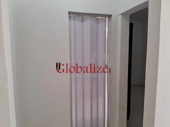 Imagem Apartamento no pavimento térreo de frente, entre os bairros Aparecida e Estuário em Santos por R$ 430.000,00