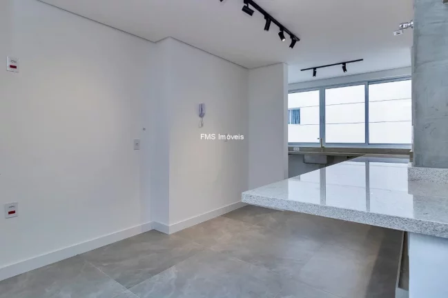 Imagem Apartamento à venda em São Paulo-SP, 2 quartos, 2 suítes, 1 sala, 3 banheiros, 2 vagas, 100m² no Cerqueira César.