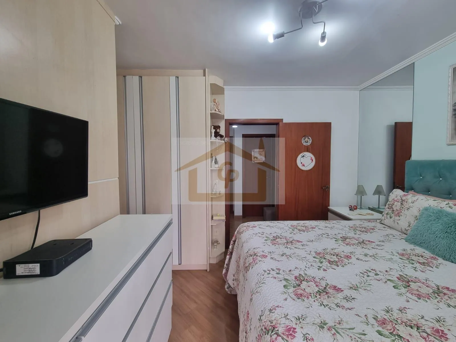 Imagem Casa em Condomínio na Granja Viana - Conforto, Praticidade e Excelente Localização