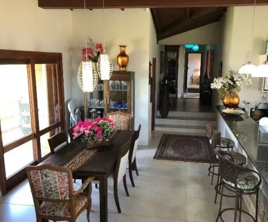 Imagem Casa de alto padrão em Garopaba-SC: conforto, privacidade e localização privilegiada!