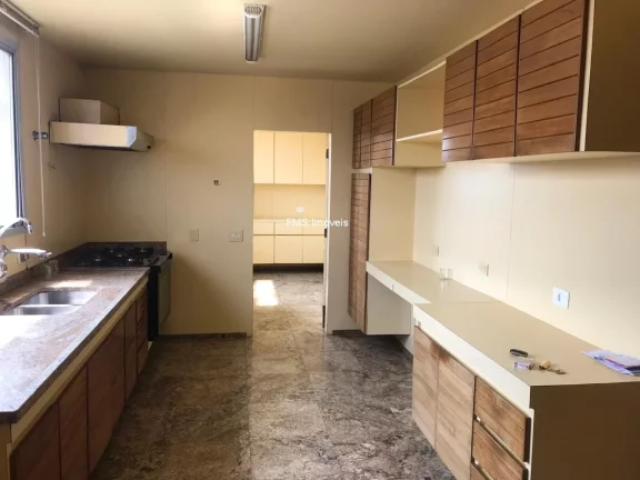 Imagem Apartamento de Alto padrão com 3 suítes no Brooklin Paulista, com 3 vagas de garagem e 325m²