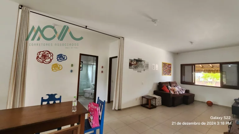 Imagem Casa à Venda em Itapoá SC, 3 Dormitórios, Próxima à Praia e Comércio Local