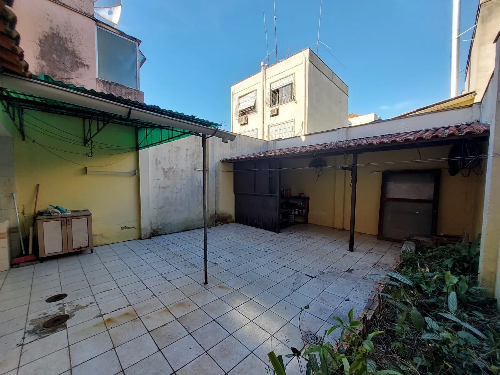 Imagem Casa a venda com 5 dormitórios no bairro Rio Branco.