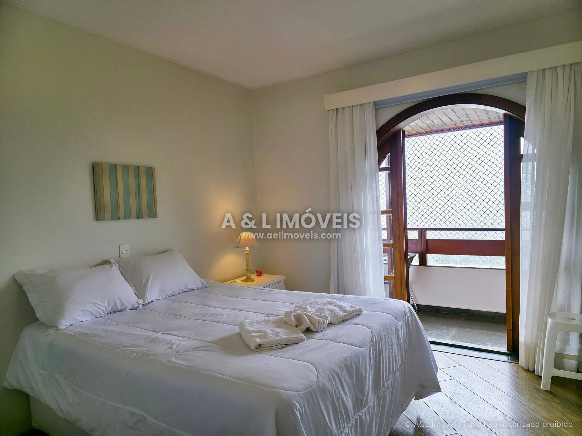 Imagem Duplex Alto do Capivari | 100,21 m² | Lareira | Condomínio Resort