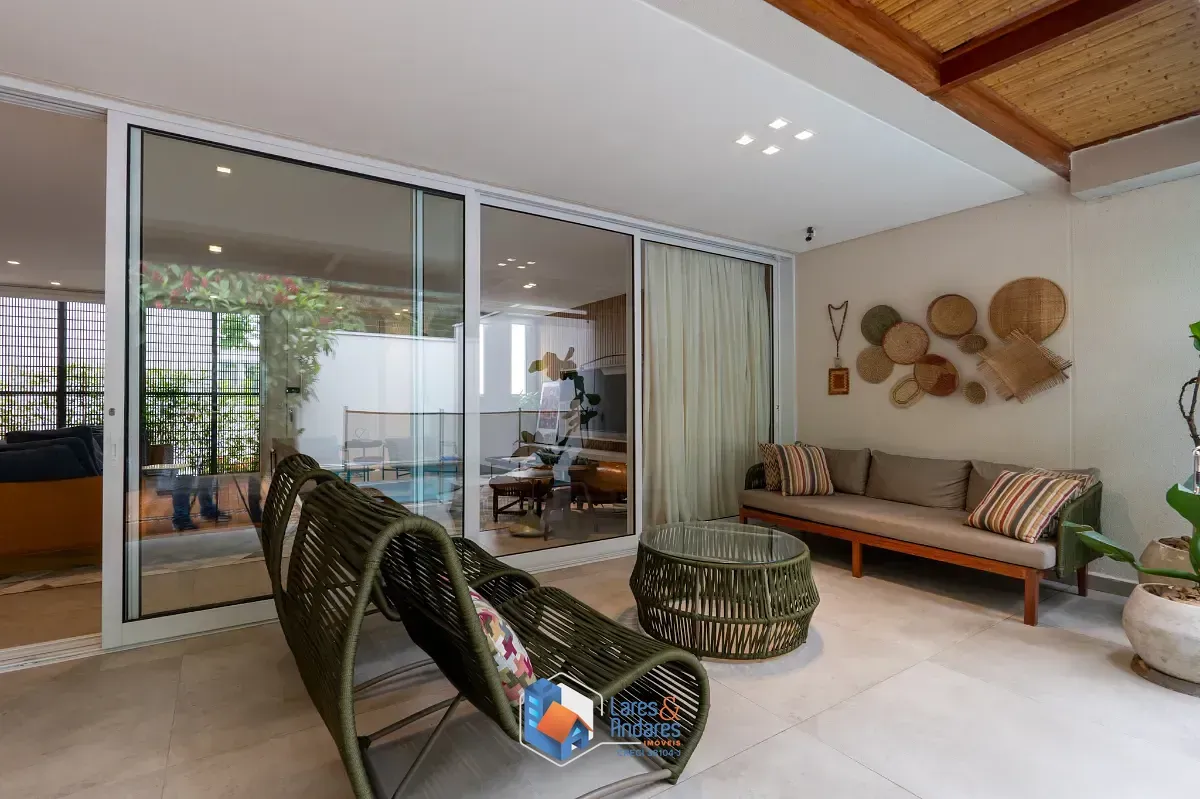 Imagem Casa no condomínio Condomínio Modernne para venda com 3 quartos, sendo 3 suítes, 357m²