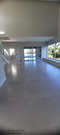Imagem Casa de luxo em condomínio à venda em Busca Vida, Camaçari-BA: 4 quartos, 4 suítes, 2 salas, 2 banheiros, 4 vagas, 400m².