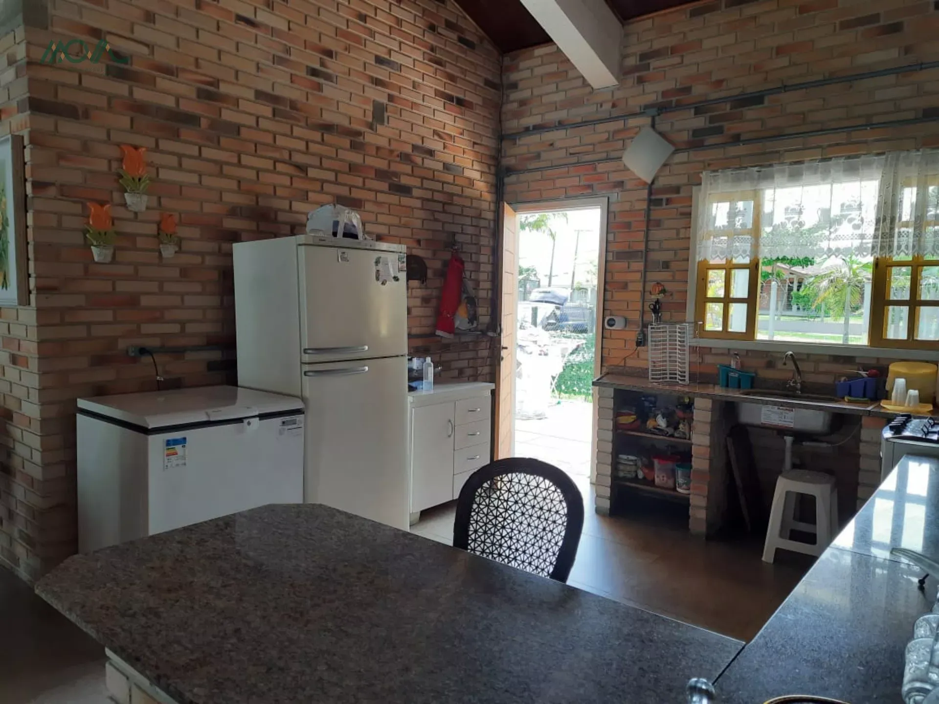 Imagem CASA PÉ NA AREIA EM ITAPOÁ - Incrível oportunidade, casa com uma vista deslumbrante para a Baía ...