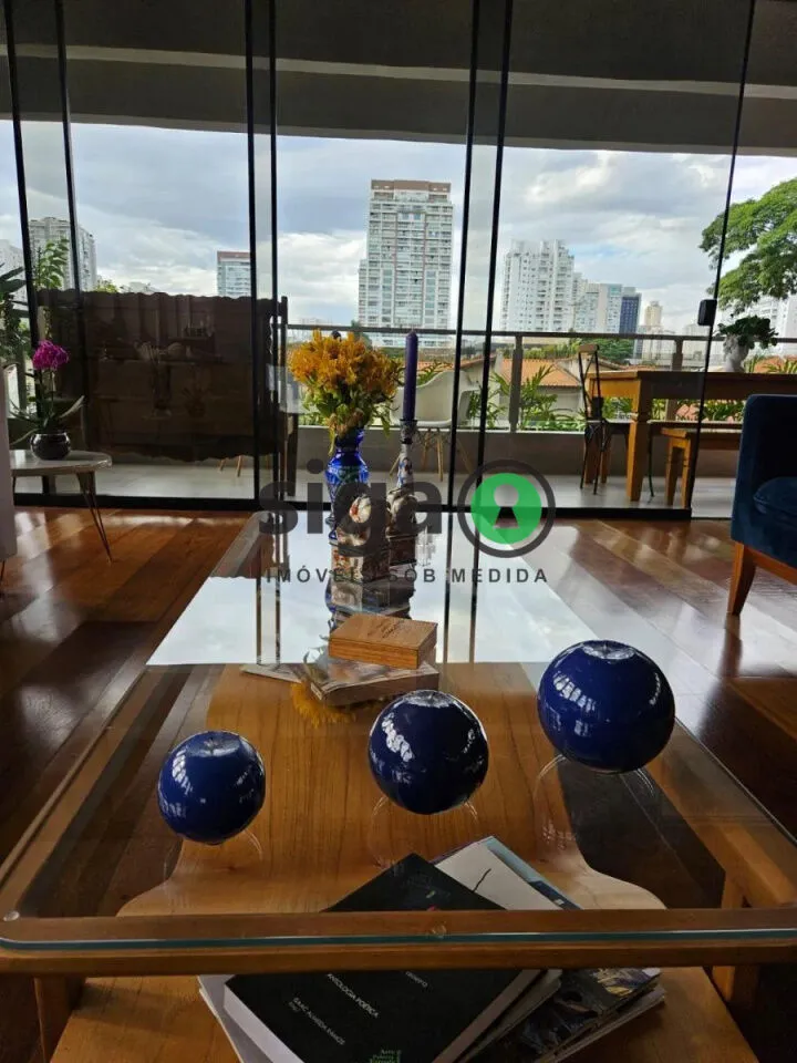Imagem Apartamento de 300m² à venda na Vila Cordeiro