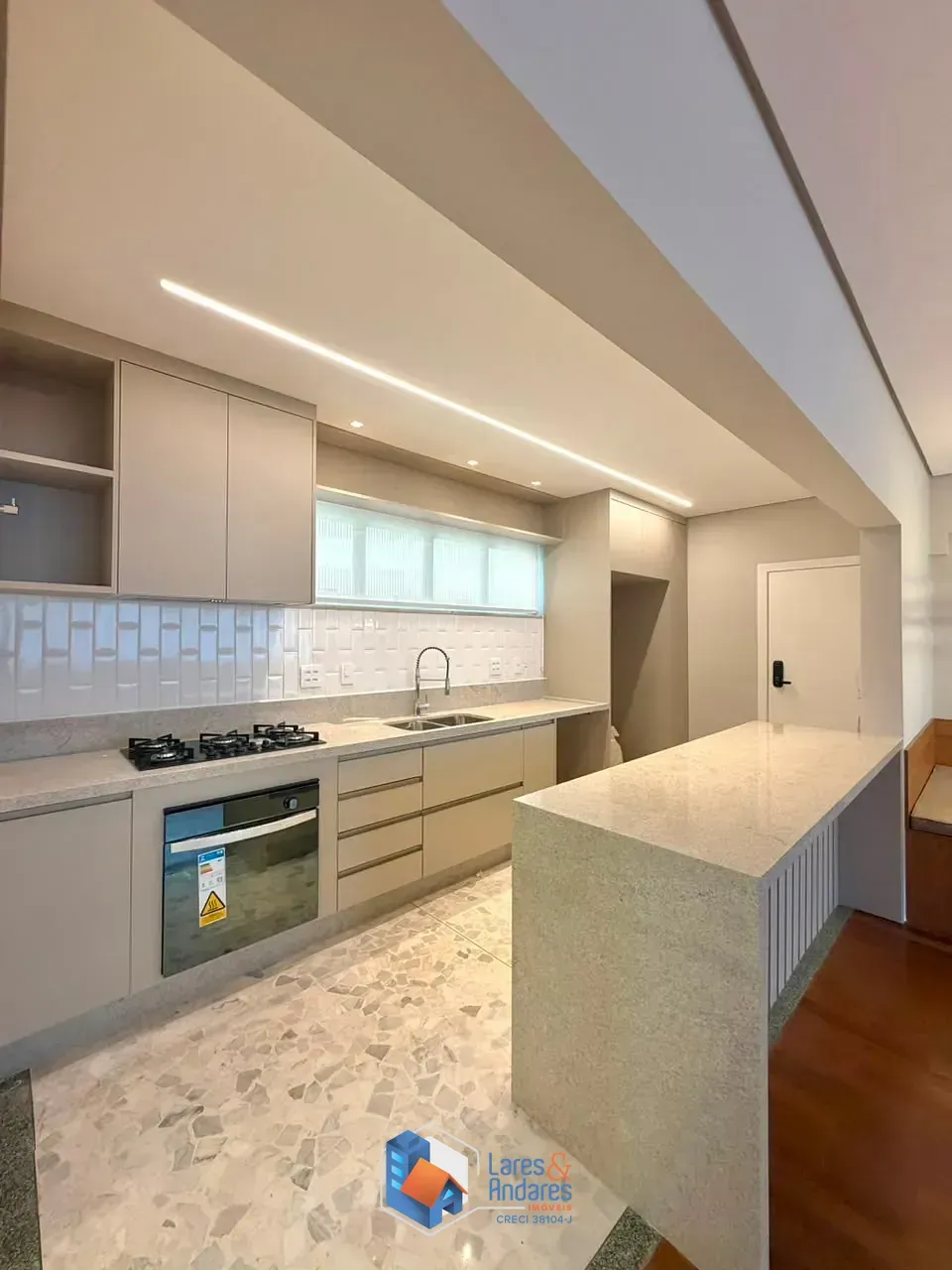 Imagem Apartamento para venda em Pinheiros com 3 quartos, sendo 1 suíte, 143m²