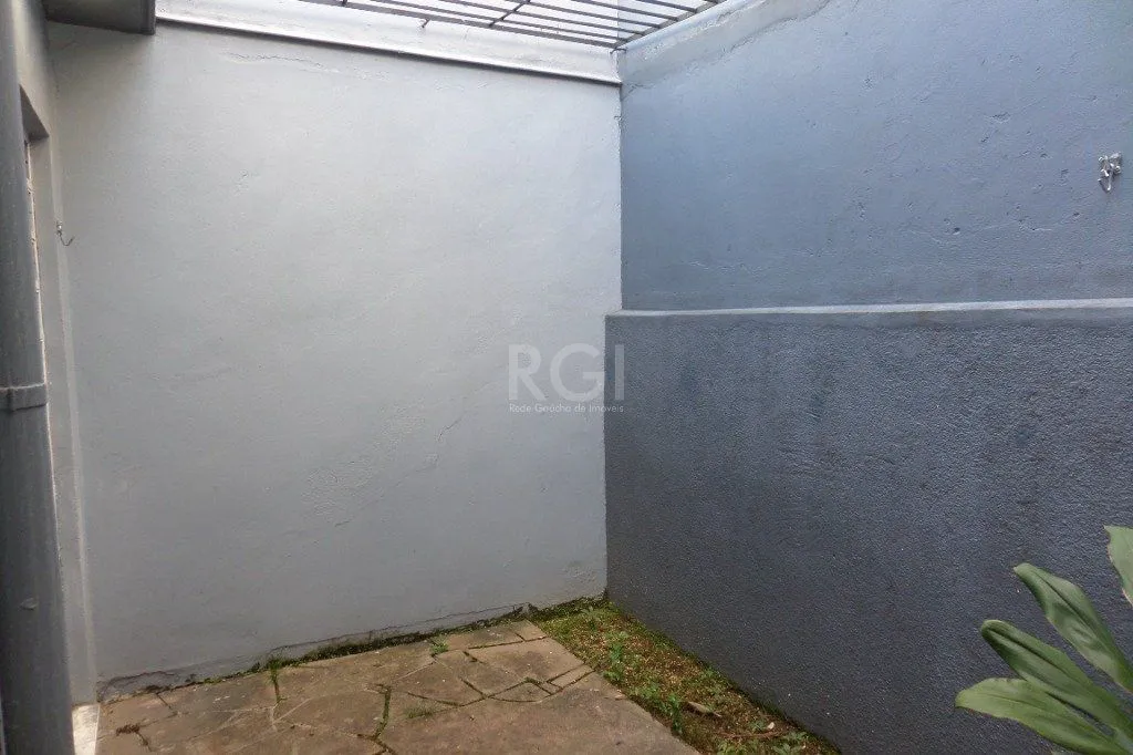 Imagem Casa no bairro Jardim Botânico de 3 dormitórios e 2 vagas