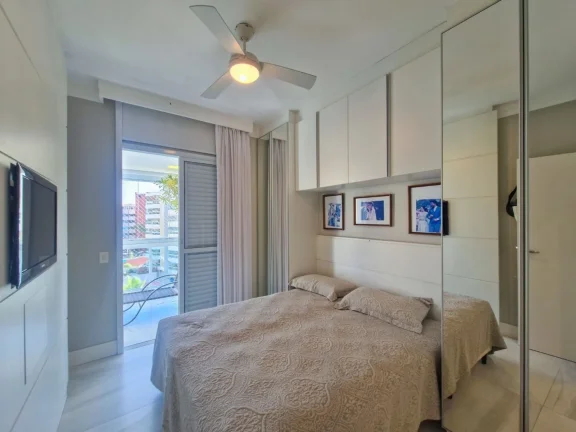 Imagem Imperdível apartamento à venda em Riviera de São Lourenço - Módulo 2: 3 quartos, 2 suítes, 2 salas, 2 vagas, 102,59m². Varanda gourmet!