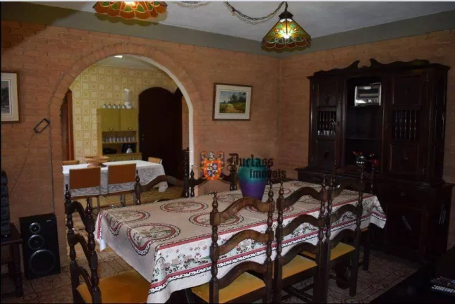 Imagem Chácara com 3 dormitórios à venda, 1500 m² por R$ 930.000,00 - Alto da Boa Vista - Campos do Jordão/SP