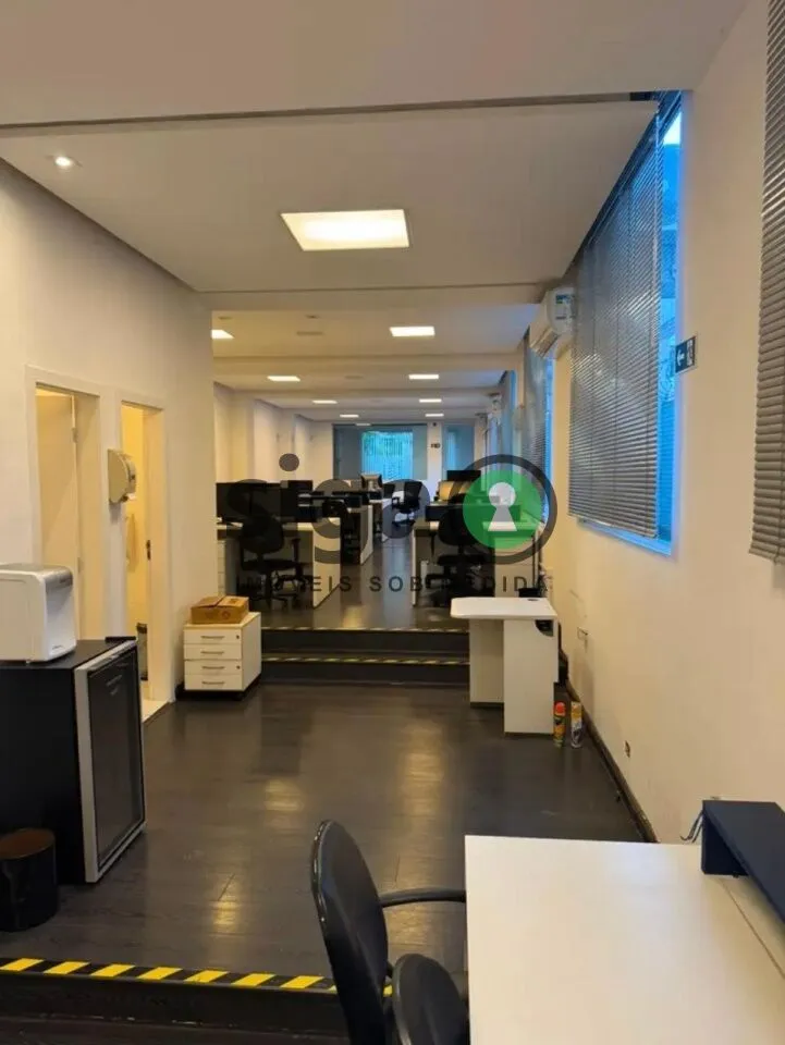 Imagem Casa Assobradada para locação Comercial com 4 salas , 5 banheiros e 8 vagas no Jd Paulistano