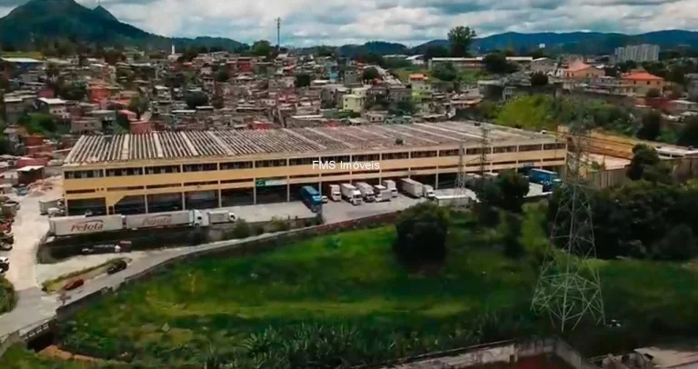 Foto do imóvel Galpão com 1100m2 na Rod. Anhanguera / SP.