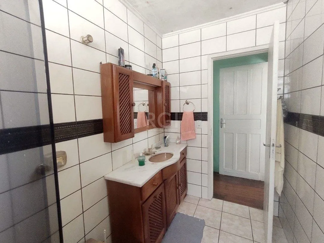 Imagem Casa para Venda - 265.1m², 3 dormitórios, 4 vagas - Guarujá