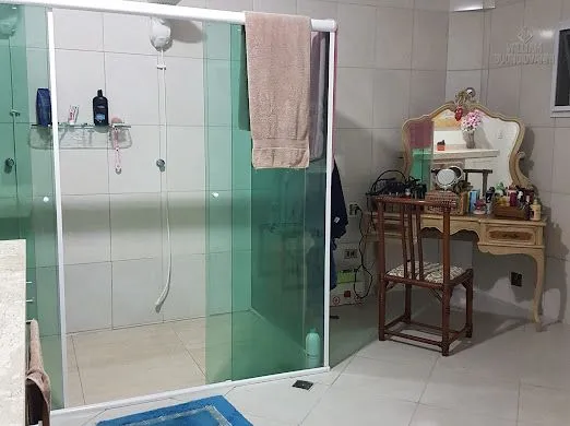 Imagem Linda Casa cvom Piscina - Bairro Maracana
