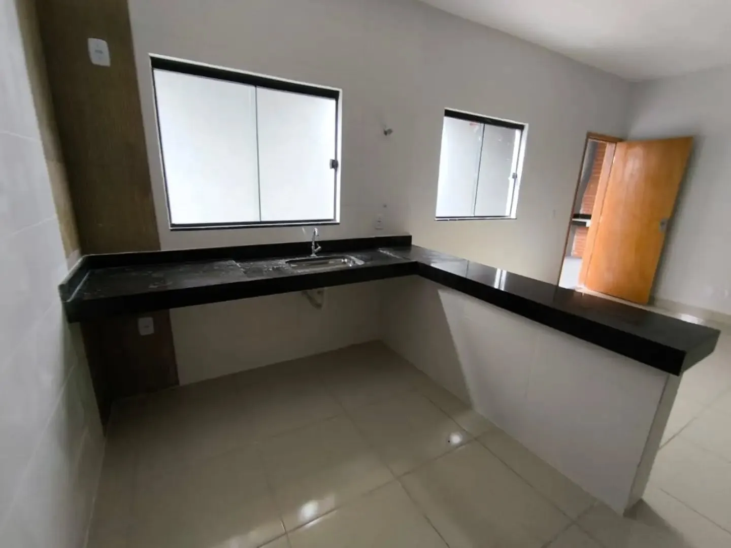 Imagem Casa De 2/4 C Suite No Santa Efigenia