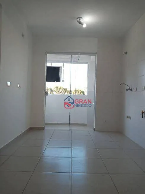 Imagem Apartamento com varanda à venda em Colombo/PR