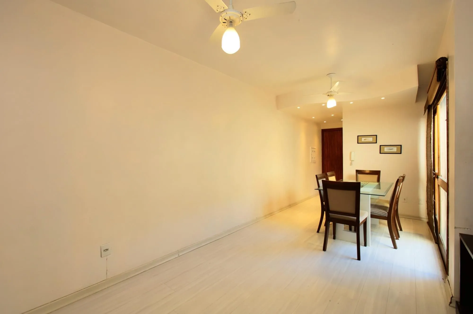Imagem Bem localizado 03 dorm. Suite, churrasqueira, 01 vaga , Auxiliadora